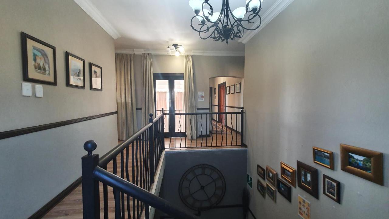 Olympus Manor Hotel Pretoria Exterior photo