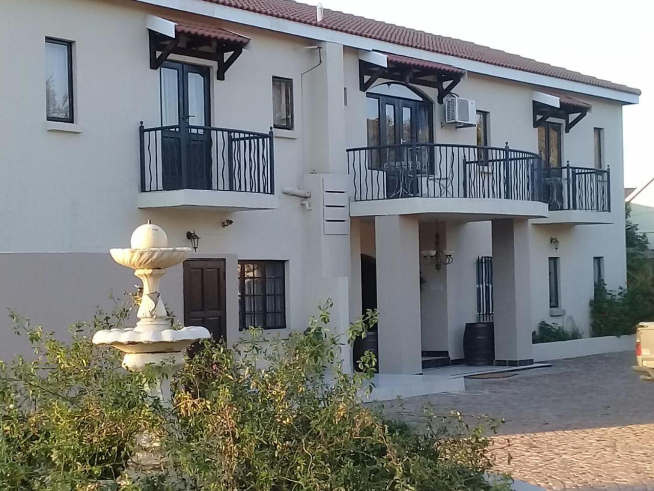 Olympus Manor Hotel Pretoria Exterior photo