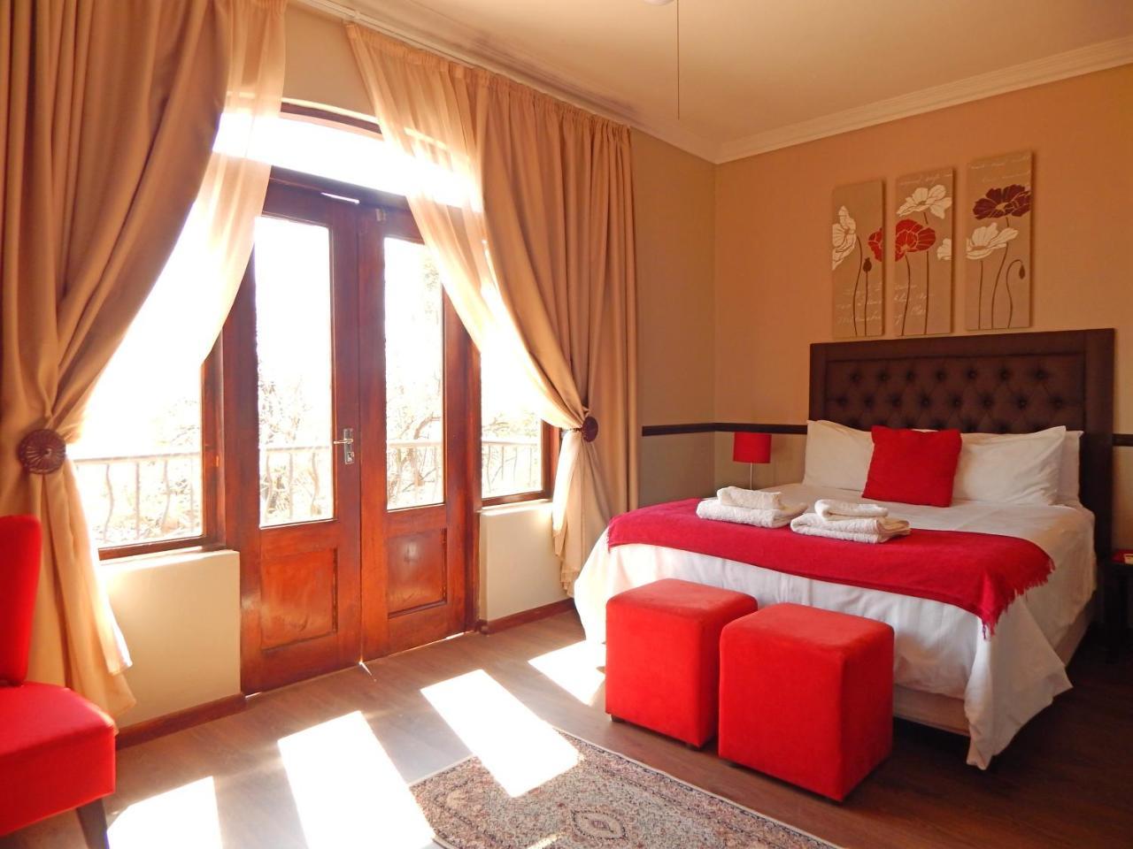 Olympus Manor Hotel Pretoria Exterior photo