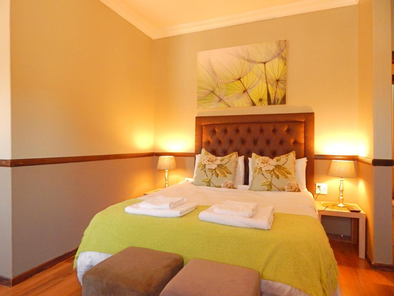 Olympus Manor Hotel Pretoria Exterior photo
