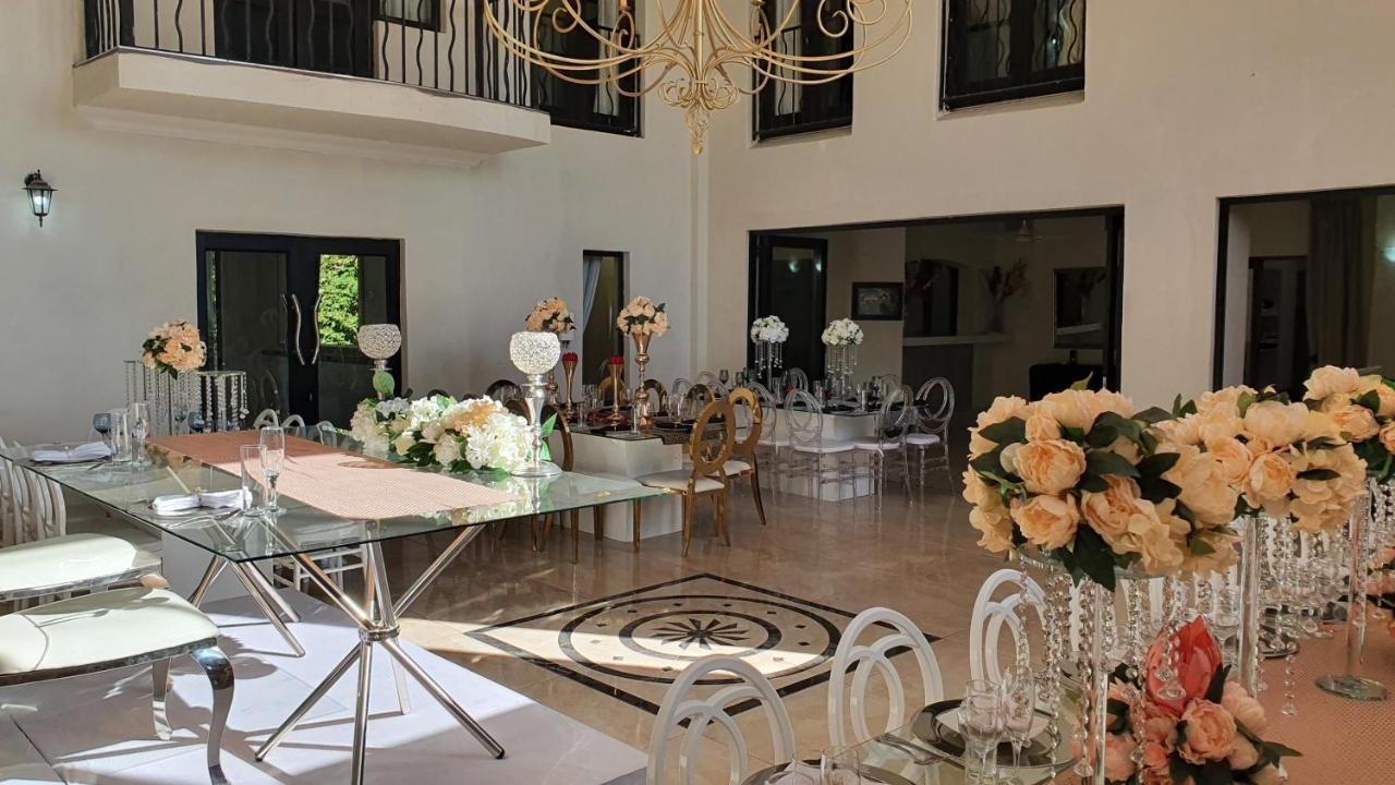 Olympus Manor Hotel Pretoria Exterior photo