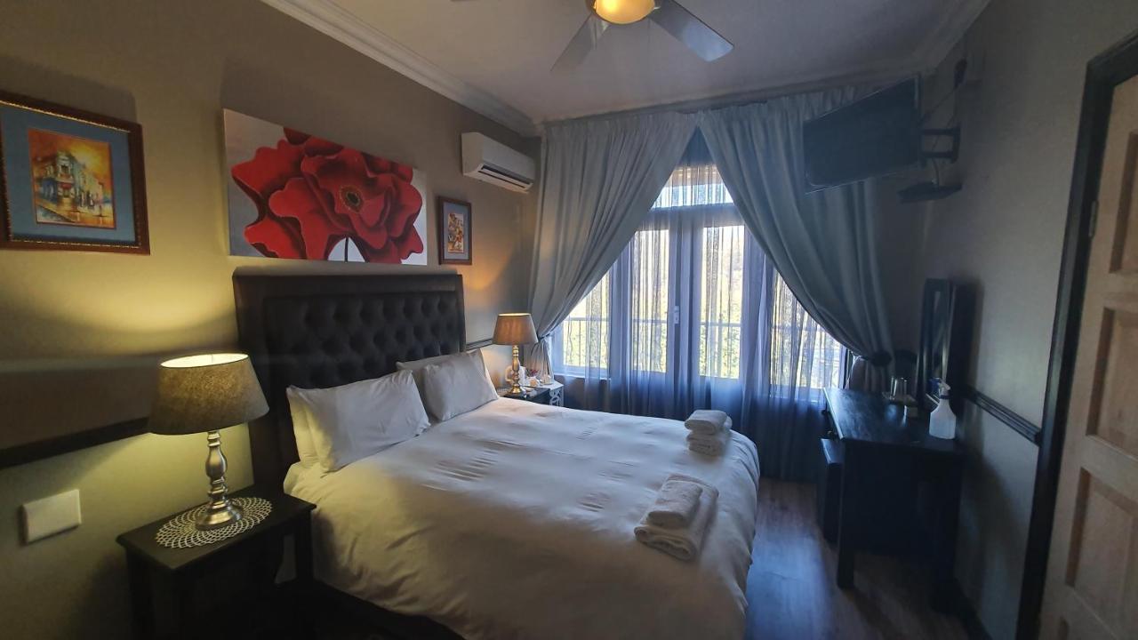 Olympus Manor Hotel Pretoria Exterior photo