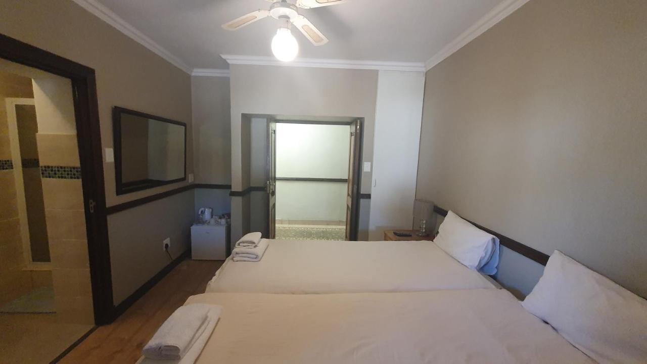 Olympus Manor Hotel Pretoria Exterior photo