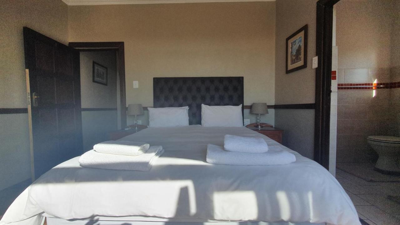Olympus Manor Hotel Pretoria Exterior photo